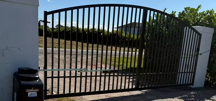 Driveway Fence Repair Delson